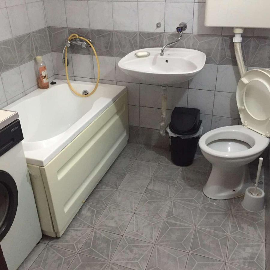 Hostel Emi Kavadarci Exteriör bild